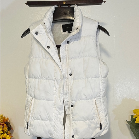 Banana Republic White Puffer Vest Women’s Medium | Quilted Winter - Picture 1 of 6